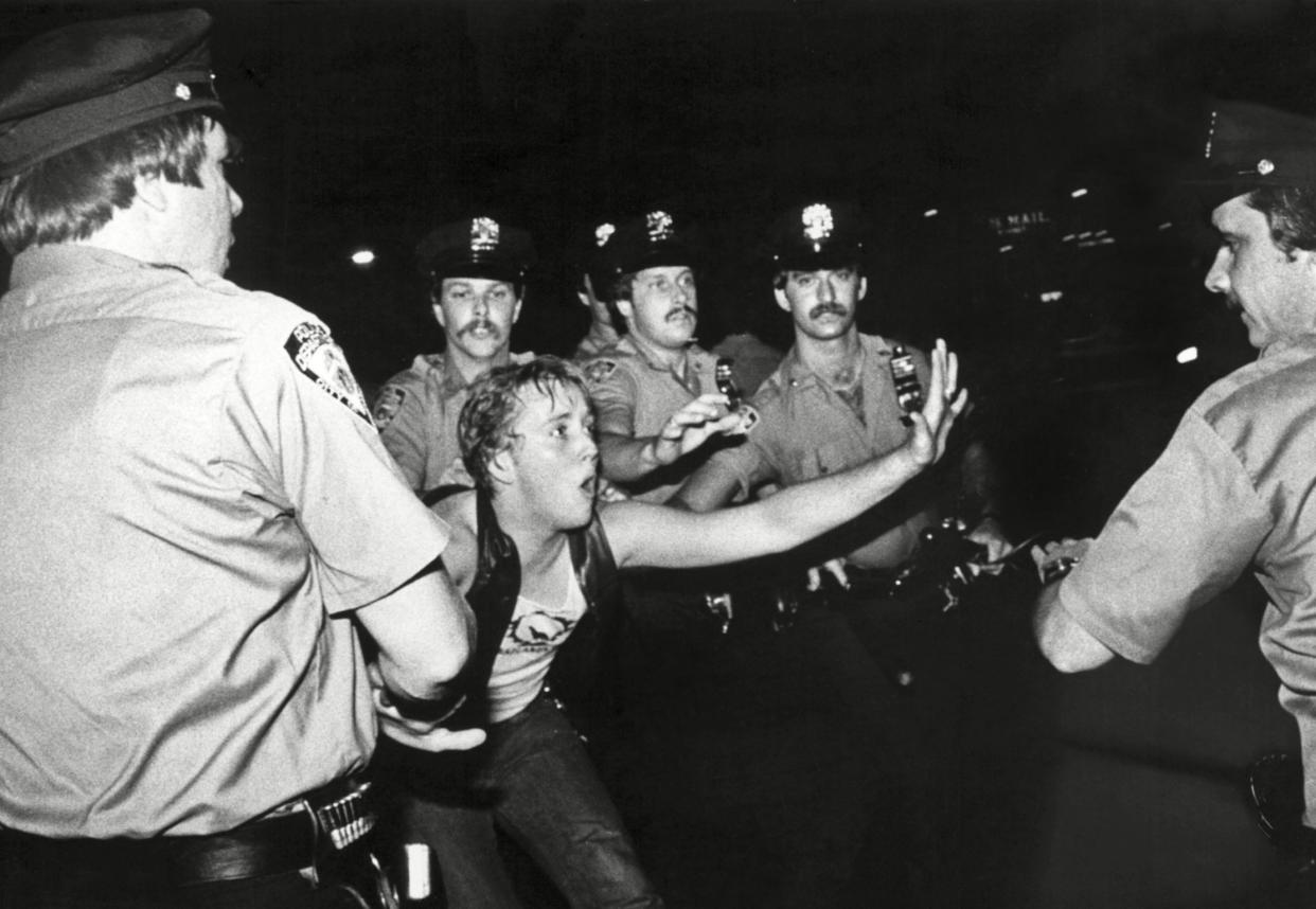 The Stonewall riots of 1969 are widely considered to be the single most important event leading to the modern US gay rights movement (Rex)