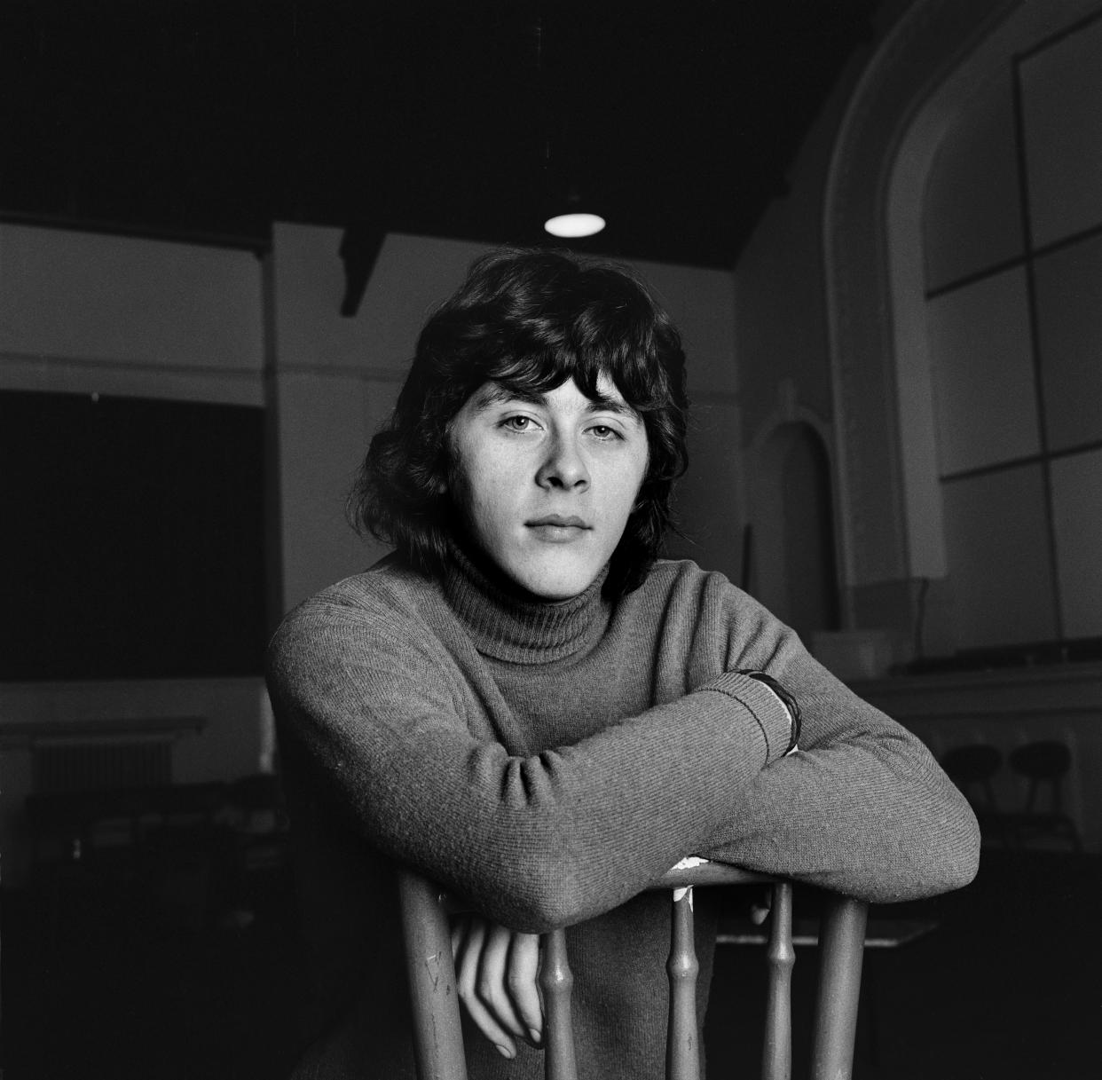 English actor Richard Beckinsale died in 1979. (Photo by George Wilkes/Hulton Archive/Getty Images)