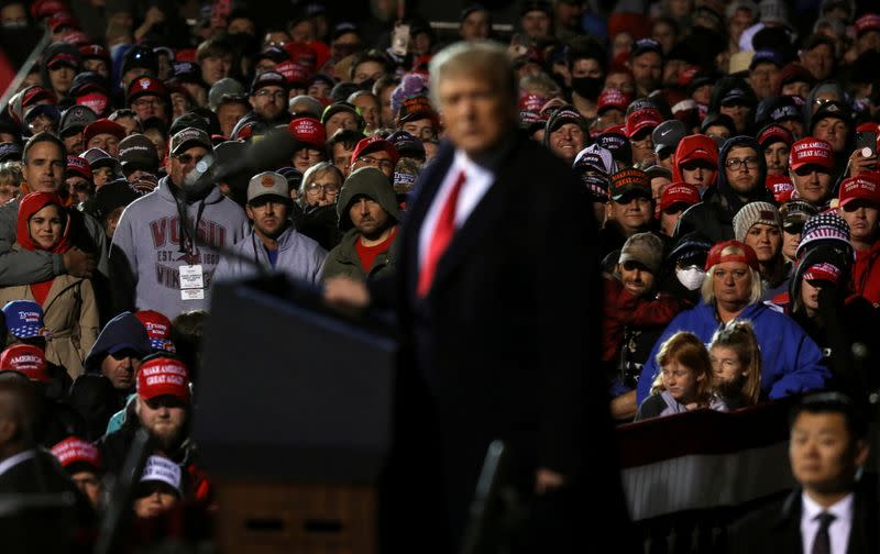 FOTO DE ARCHIVO-El presidente de Estados Unidos, Donald Trump, durante un acto de campaña en Duluth en Minnesota, Estados Unidos.