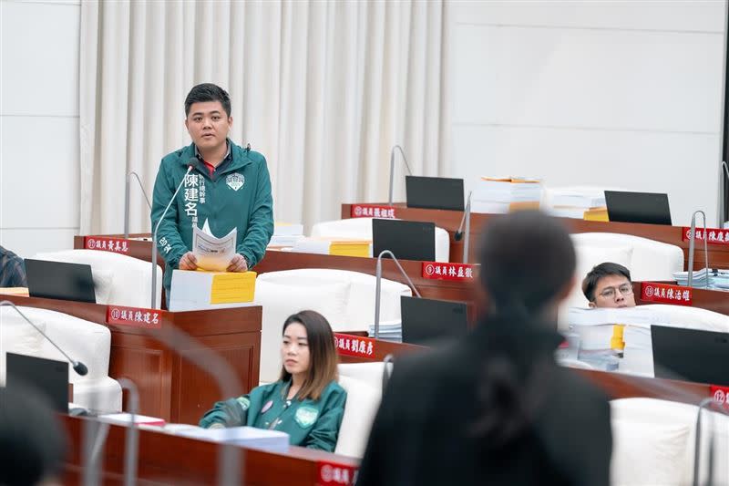 民進黨新竹市議會黨團總召陳建名暗酸：「等來一位性騷疑犯落選立委」。（圖／翻攝自陳建名臉書）