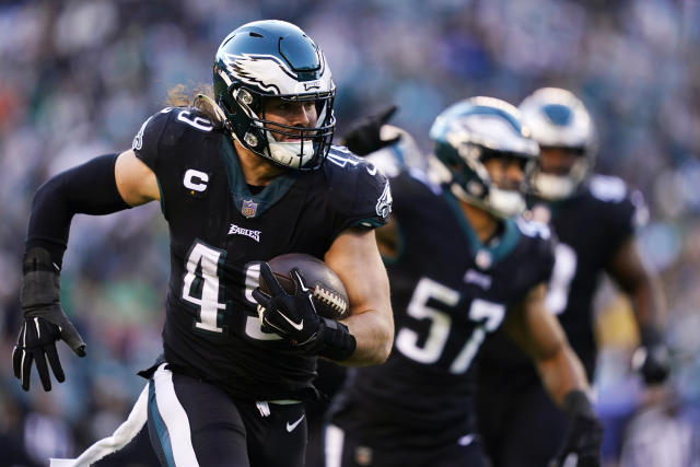 Philadelphia Eagles Clinch Playoff Spot With Dominant Win Over New