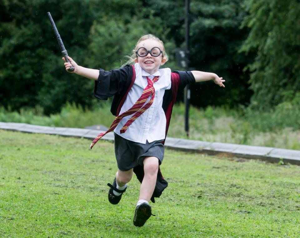 Alice Burns in Harry Potter gear