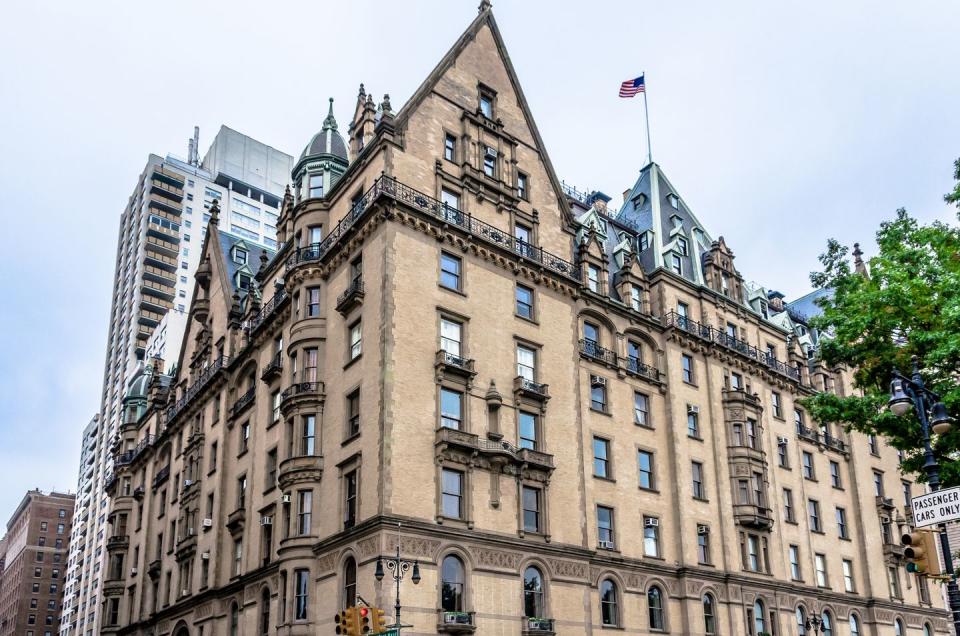 2) The Crying Lady in the Dakota | New York, New York