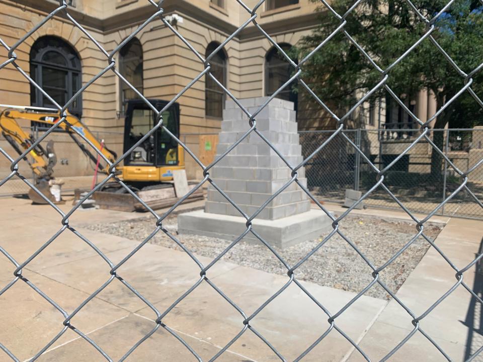 A pedestal is being installed outside the Stark County Courthouse that will hold a bronze statue of President William McKinley. The Timken Foundation of Canton, which purchased and relocated the statue from California, and the Stark County commissioners, who own the courthouse property, plan to unveil the statue at 11:30 a.m. on Oct. 21.