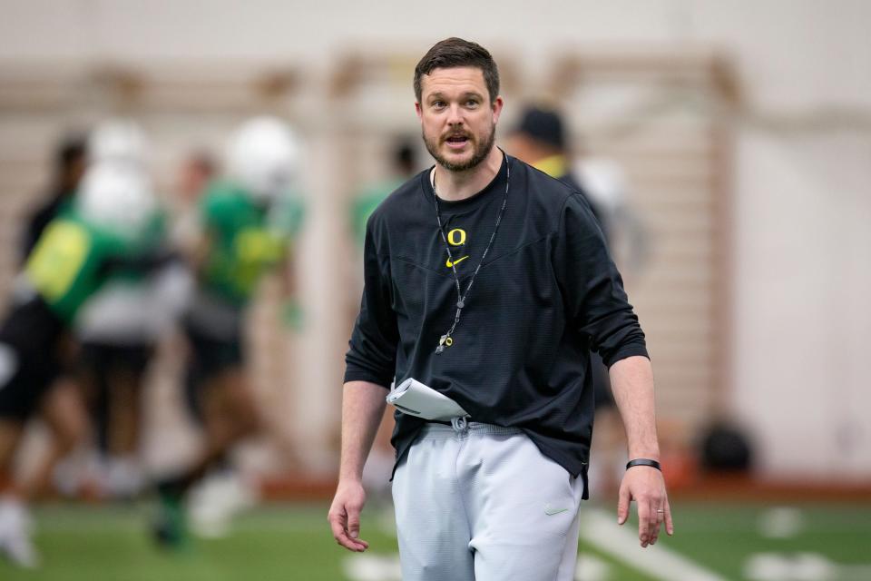 Oregon head coach Dan Lanning leads practice Thursday, April 14, 2022, at the Moshofsky Center in Eugene. 