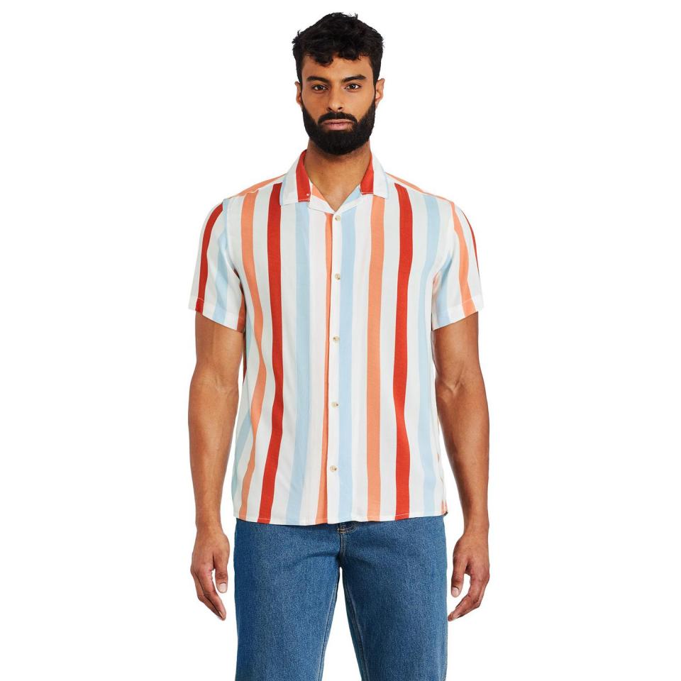 George Men's Resort Shirt. Image via Walmart.