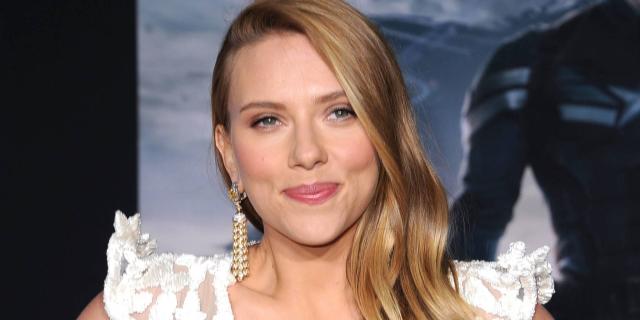 You have to wear the bra: Scarlett Johansson Wasn't Allowed To Go