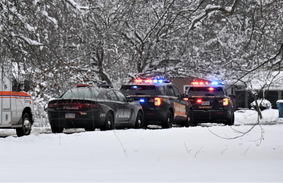 Brach County Sheriff's Office deputies and Coldwater Police rushed to Pamela Drive north of State Street around 4:30 p.m. Thursday.