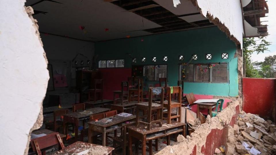 Escuela dañada en Cianjur.