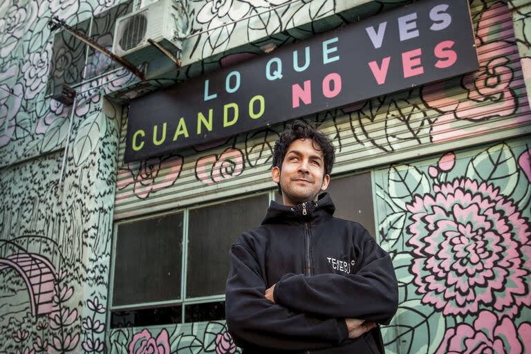 Facundo Bogarín, actor y director de la compañía Teatro Ciego, perdió la vista a los 15 años; 