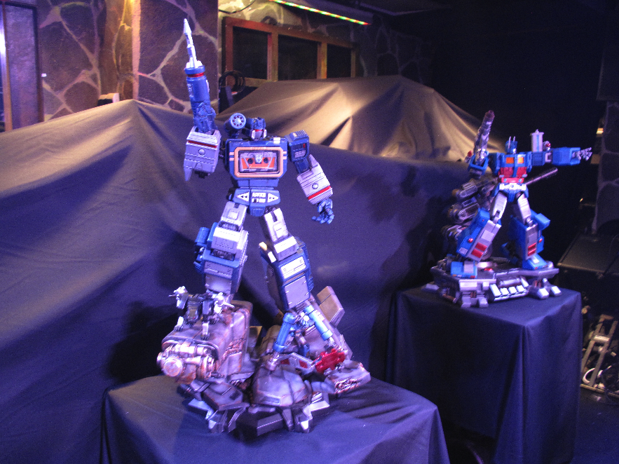 Soundwave and Ultra Magnus.