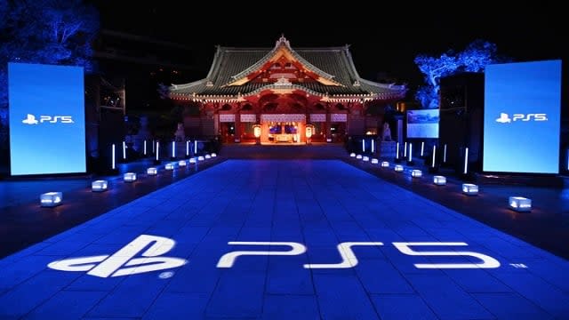 PS5 Sales Beat Nintendo Switch for First Time in Japan