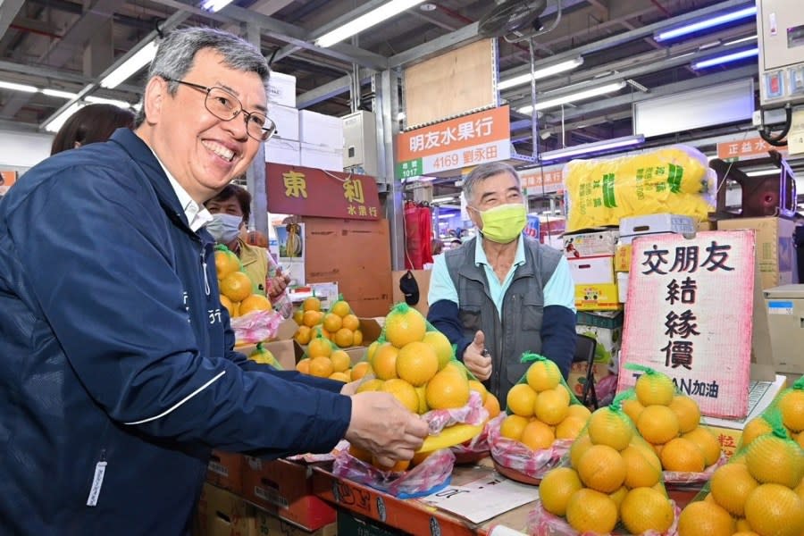 視察北市魚類、果菜批發市場 陳建仁感謝業者穩定春節消費需求 251