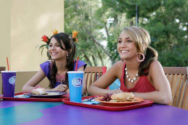 Everett Victoria Justice and Jamie Lynn Spears on 'Zoey 101' in 2006