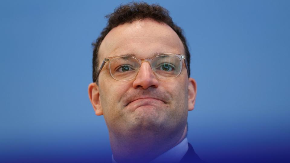 Minister Jens Spahn (CDU) sieht das Gesundheitssystem nicht überfordert.