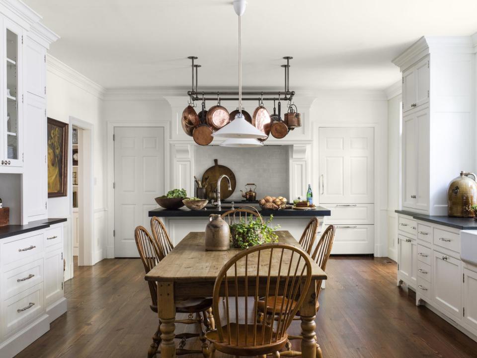 Colonial-Era White Kitchen