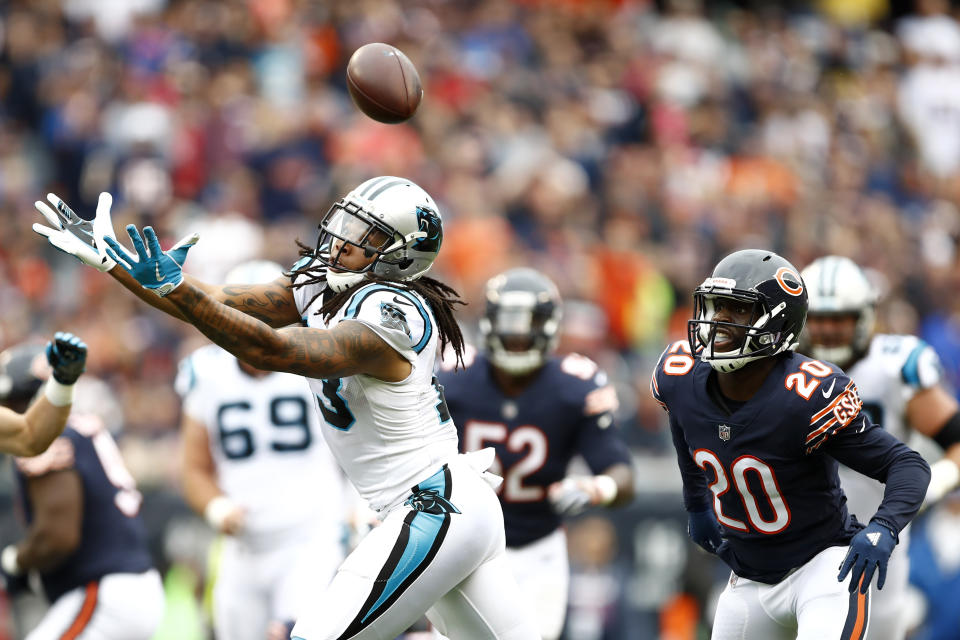 <p>Kelvin Benjamin #13 of the Carolina Panthers and Prince Amukamara #20 of the Chicago Bears watch the football in the second quarter at Soldier Field on October 22, 2017 in Chicago, Illinois. (Photo by Wesley Hitt/Getty Images) </p>