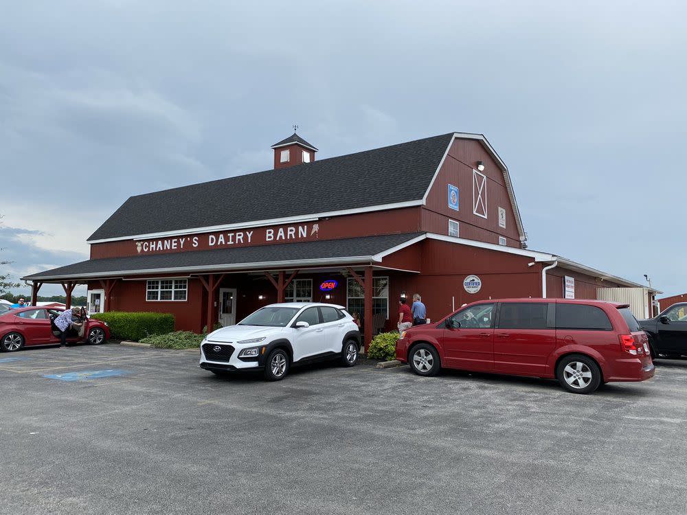 Chaney's Dairy Barn, Bowling Green, Kentucky