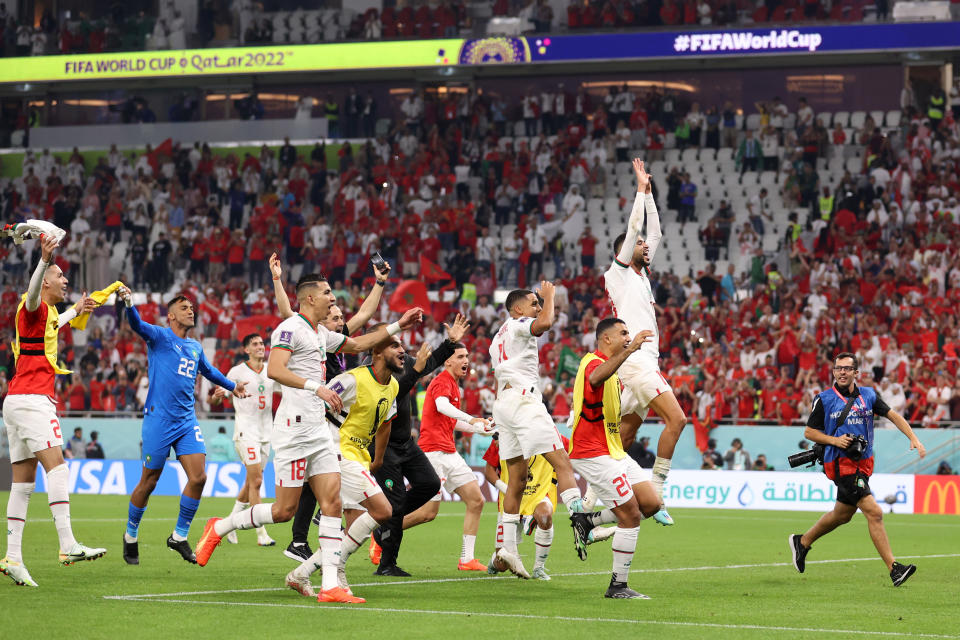 Los jugadores de Marruecos celebraron su pase a octavos. (Foto: Catherine Ivill/Getty Images)