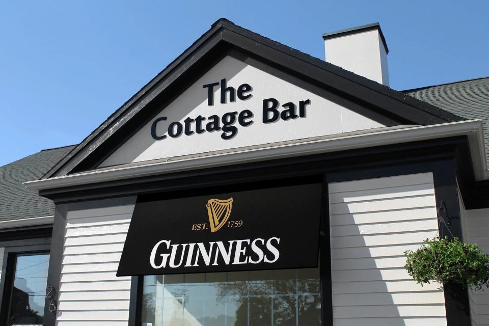 The Cottage Bar in Weymouth hosts Live Open Irish Sessions.