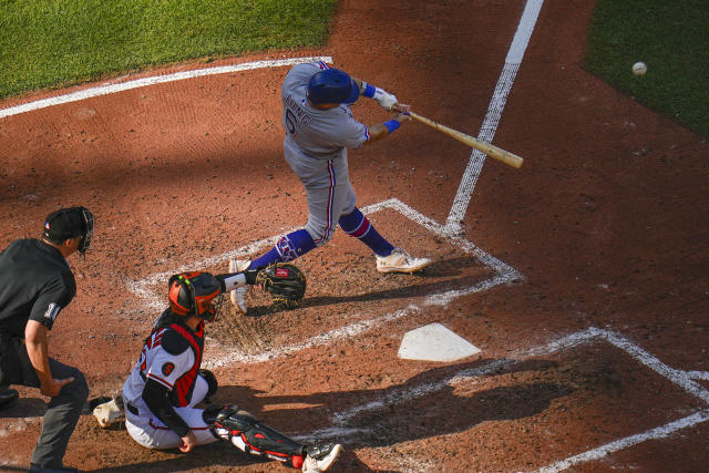 Texas' shaky bullpen escapes late as Rangers hold off Orioles 3-2 to open  ALDS