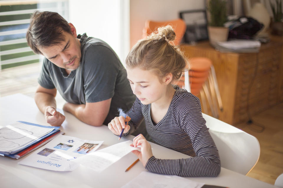 &ldquo;We suggest parents think of themselves as consultants, rather than a kid&rsquo;s manager or boss, or the homework police."&nbsp; (Photo: Johner Images via Getty Images)