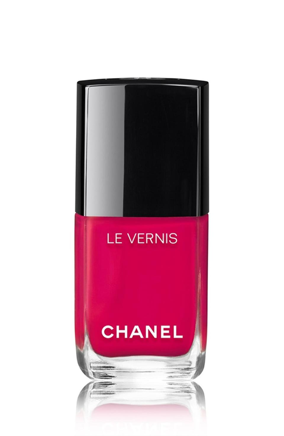 Cancer: Chanel Le Vernis - 506 Camelia 