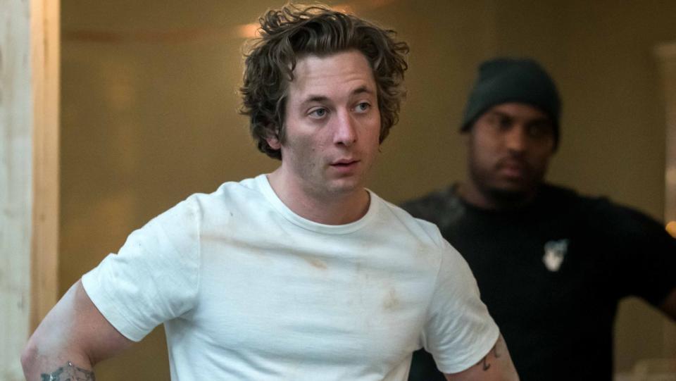 Jeremy Allen White and Lionel Boyce in 'The Bear'