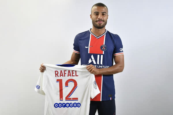 Rafinha, l’un des joueurs sur le départ du PSG ?