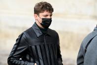 <p>L'acteur Niels Schneider a assisté avec émotion aux funérailles de Gaspard Ulliel. (Photo by BERTRAND GUAY / AFP) (Photo by BERTRAND GUAY/AFP via Getty Images)</p> 