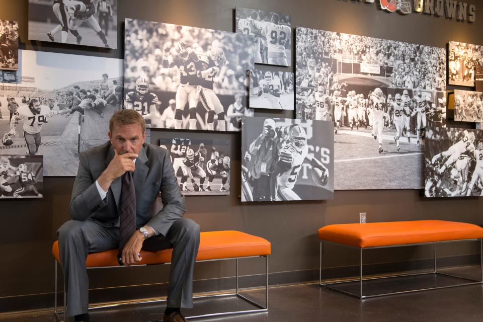 Kevin Costner stars as the embattled general manager of the Cleveland Browns in "Draft Day."