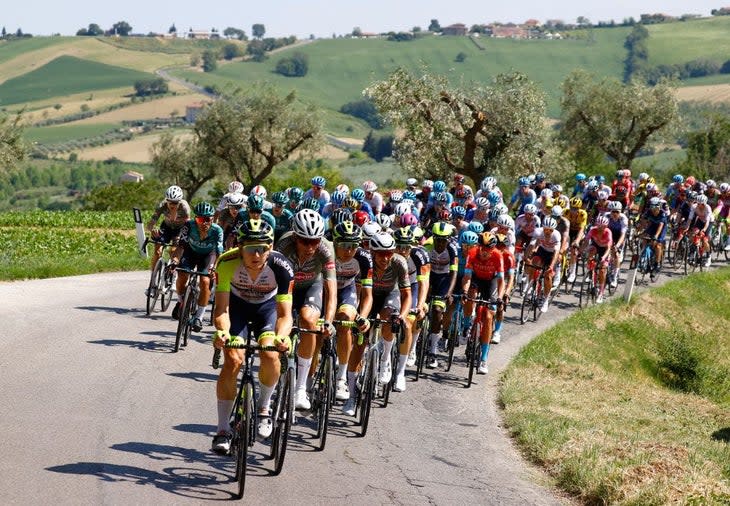 <span class="article__caption">The Giro clicked back into gear Tuesday after the second rest day.</span> (Photo: LUCA BETTINI/AFP via Getty Images)