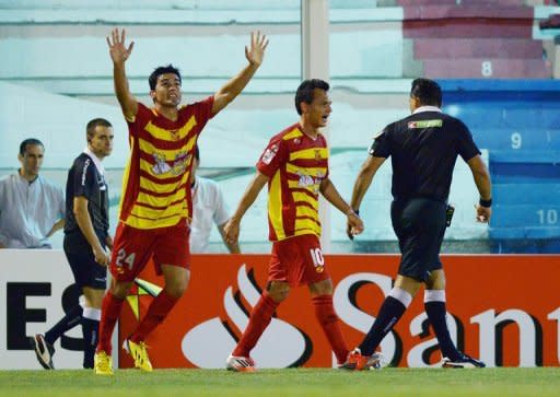 El venezolano Deportivo Anzoátegui buscará este martes en su feudo sacar partido del gol conseguido en el campo del argentino Tigre en la ida de la primera fase de la Copa Libertadores 2013 para lograr el pase a la segunda fase de la máxima competición continental. (AFP | Leo La Valle)