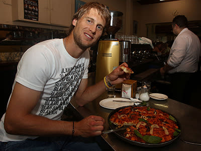 Italian Andreas Seppi decided to try out some local cuisine, and ended up at Italian cafe Pellegrini's.