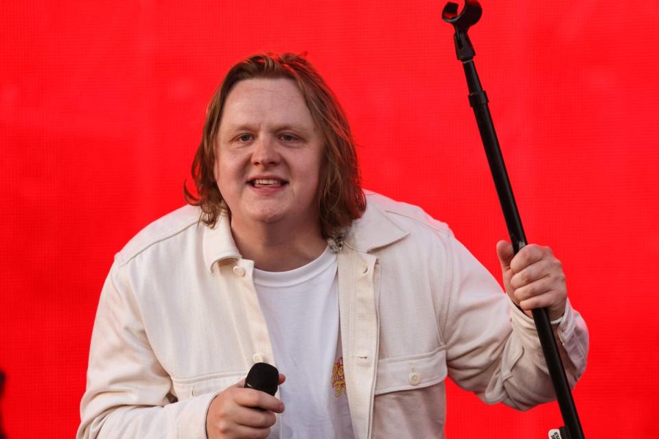 Lewis Capaldi has had to move into a flat while he gets his £1.6million farmhouse renovated (Getty Images)