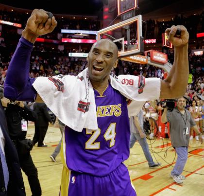 Kobe Bryant scored 35 points against the Rockets. (Getty Images)