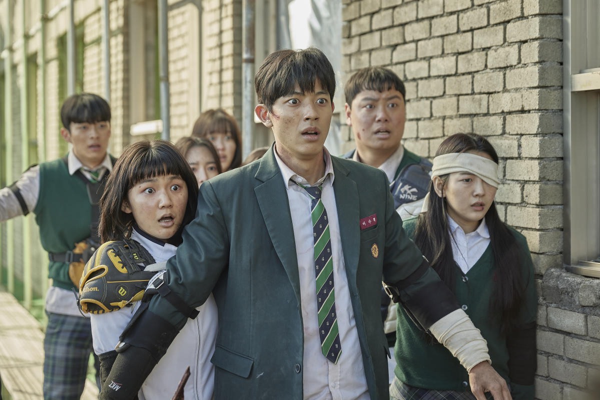 Cho Yi-hyun and Lomon in 'All of Us Are Dead' @ HanCinema