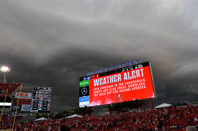 buccaneers chiefs hurricane