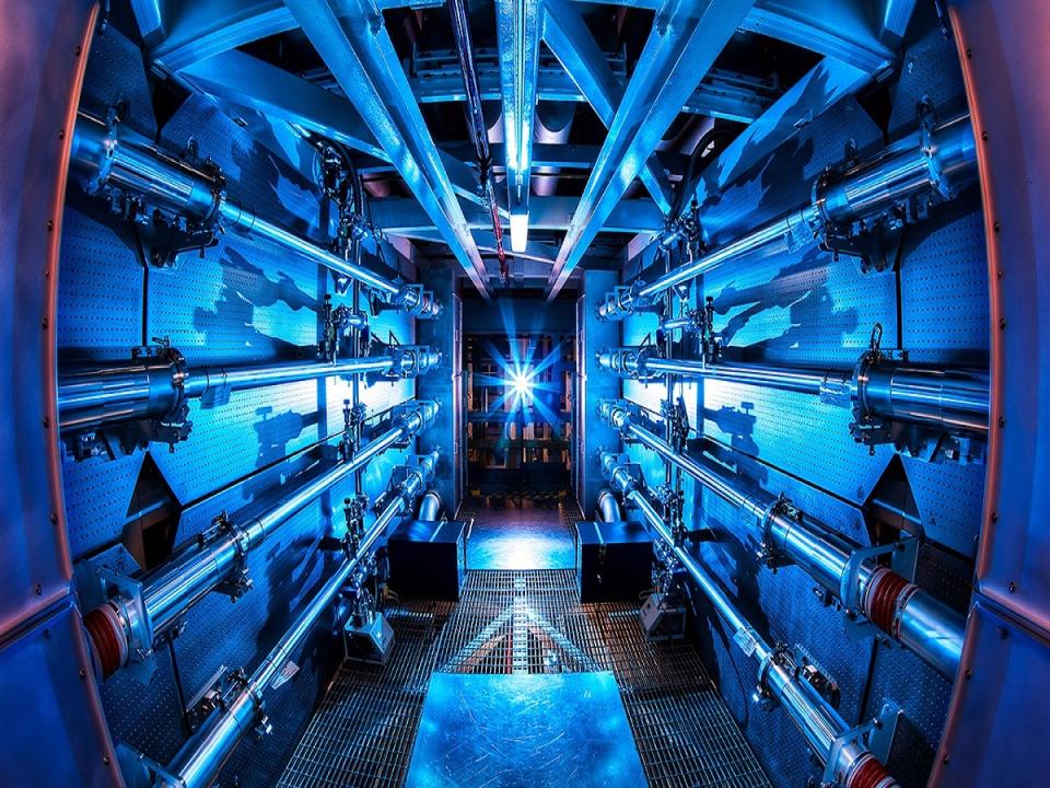 美國能源部宣布科學重大突破，是核融合研究的重大里程碑。