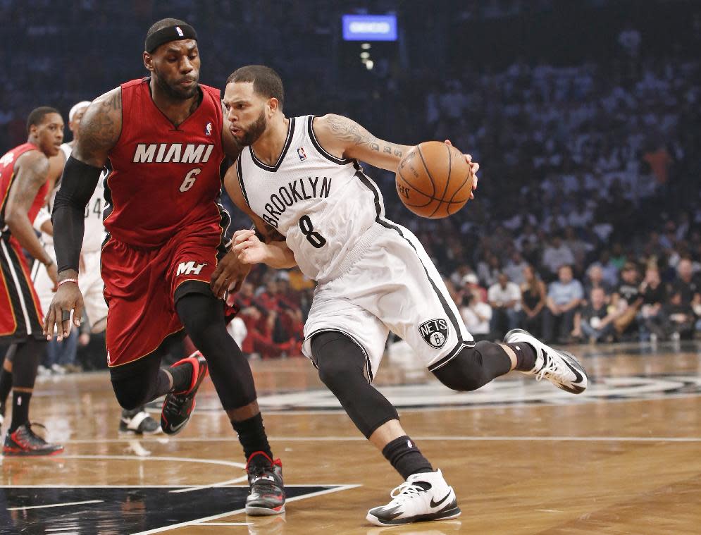 For Nets' Deron Williams, Ankle Operations Provide Reason for Optimism -  The New York Times