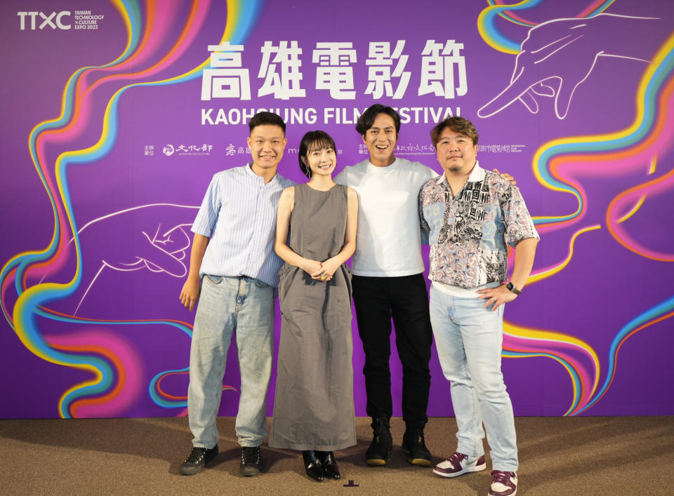 《殺手老不休》導演夏睿謙（左起）、演員李亦捷、演員莊凱勛、製作人周俊樺。（圖／高雄電影節提供）