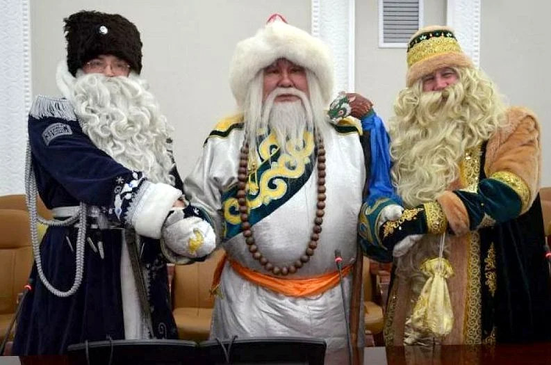 Cossack Santa Claus, Buryat Sagaan Ubgen and Tatar Kysh Babai <span class="copyright">infpol.ru</span>