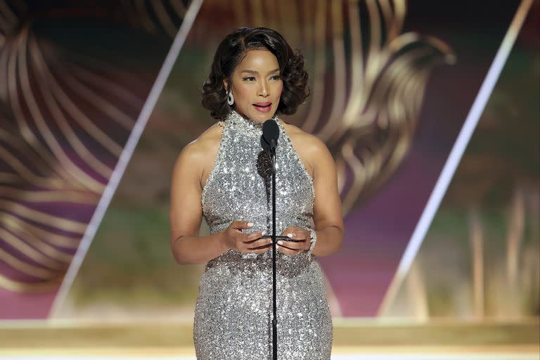 Angela Bassett, ganadora del premio a la mejor actriz de reparto por Wakanda, por siempre