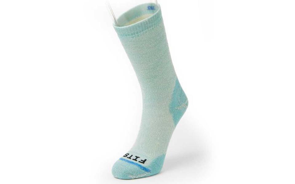 Best Socks for Walking: Fit Socks Medium Rugged Crew Socks