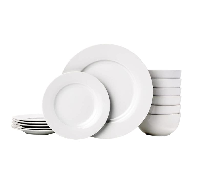 Amazon Basics 18-Piece Kitchen Dinnerware Set