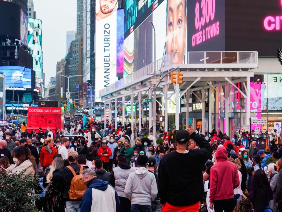 times square april 2021