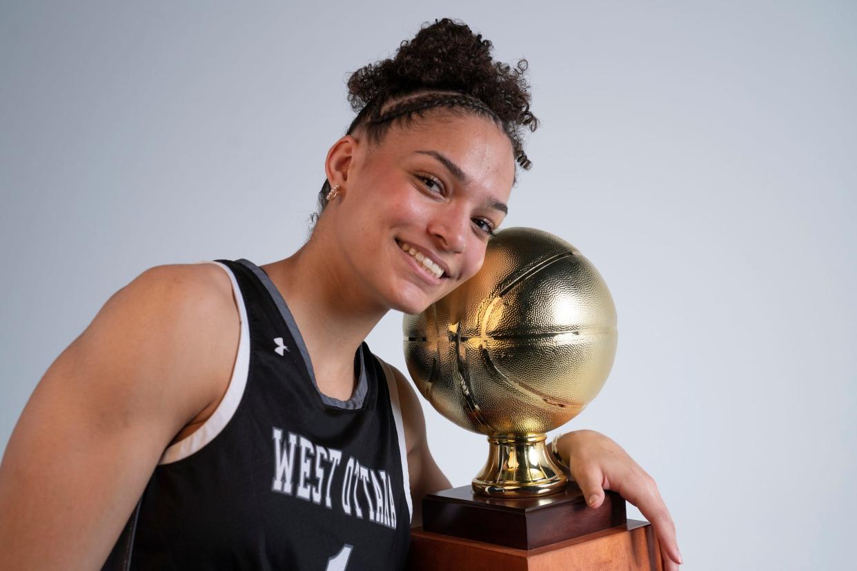 Gabby Reynolds of Holland West Ottawa won the 2024 Mick McCabe Miss Basketball Award at the Detroit Free Press on Monday, March 18, 2024.