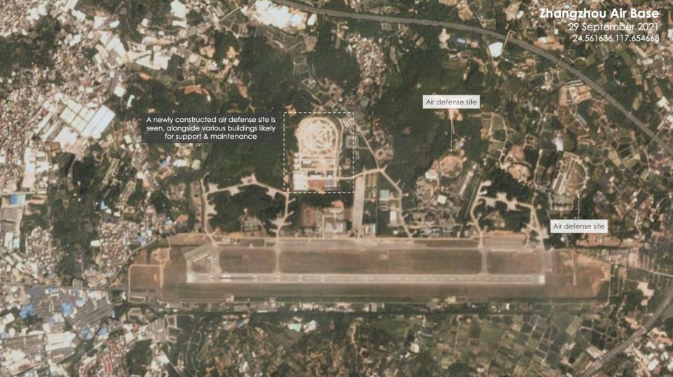 中國正在升級的三座空軍基地距離台灣僅有數分鐘飛行航程，台海情勢再度引發關注。   圖 : 翻攝planet La