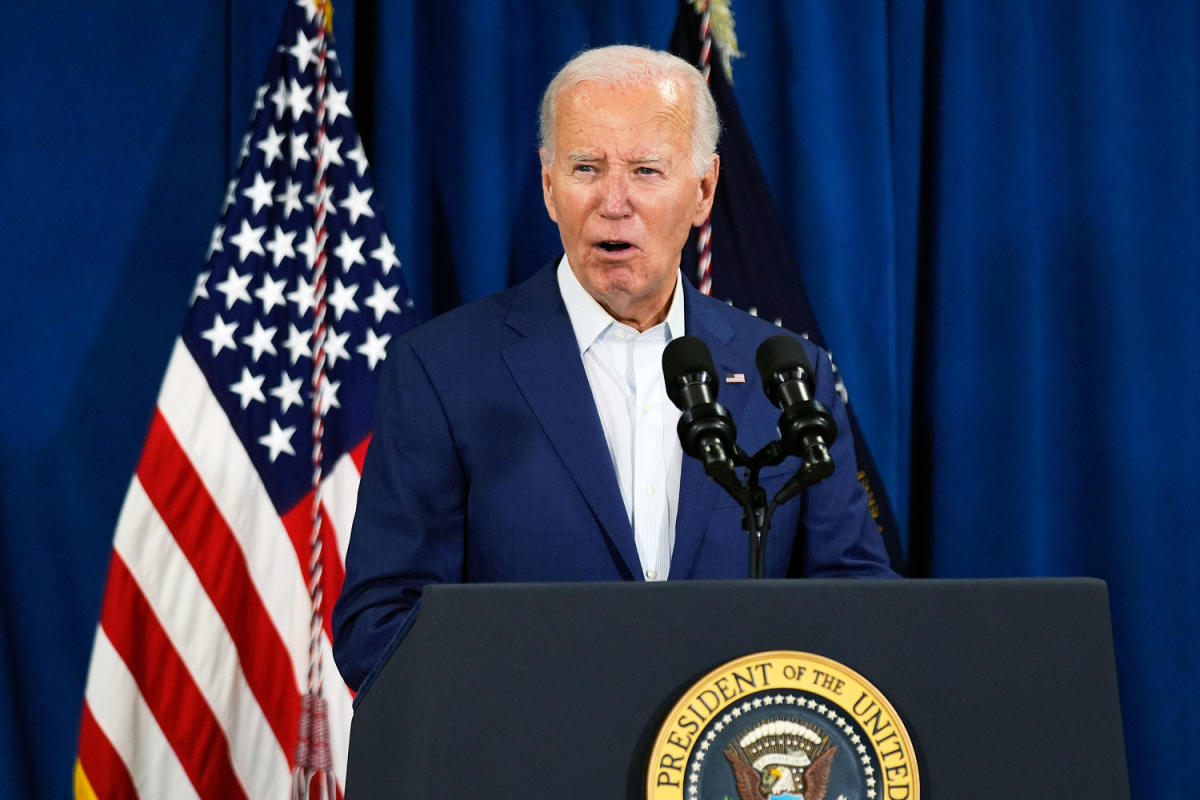 President Biden, Democrats condemn violence after shooting at Trump rally