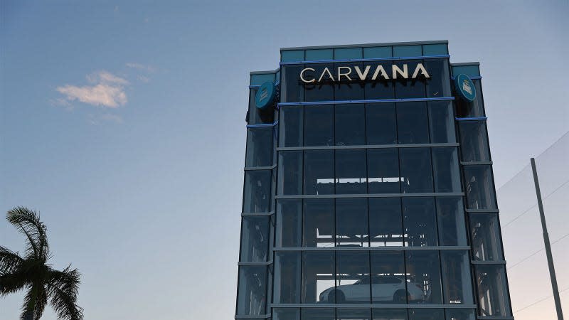 A photo of the Carvana glass tower of cars. 
